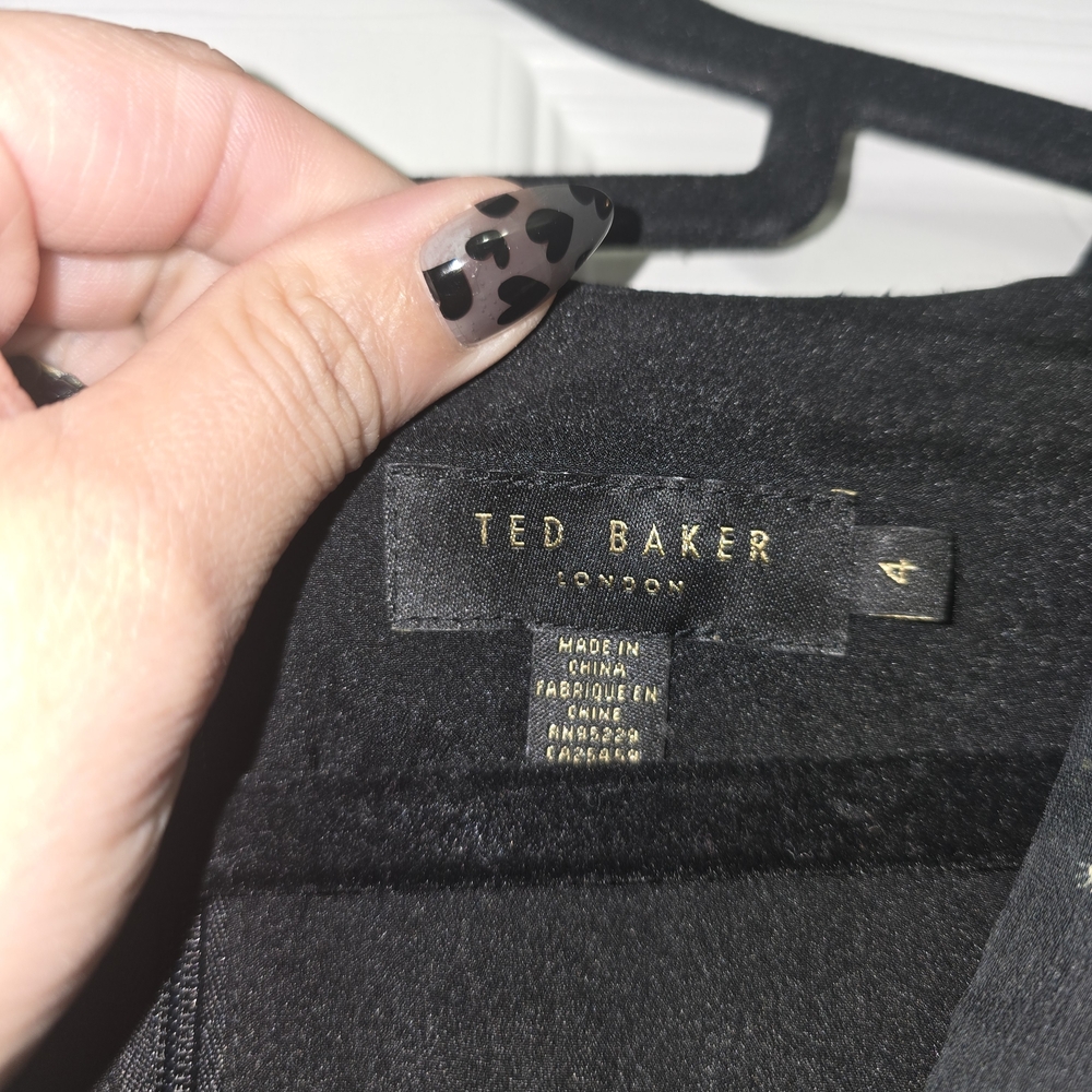 Ted Baker Black Floral Pleated Mini Dress Size 10 - Picture 4 of 10